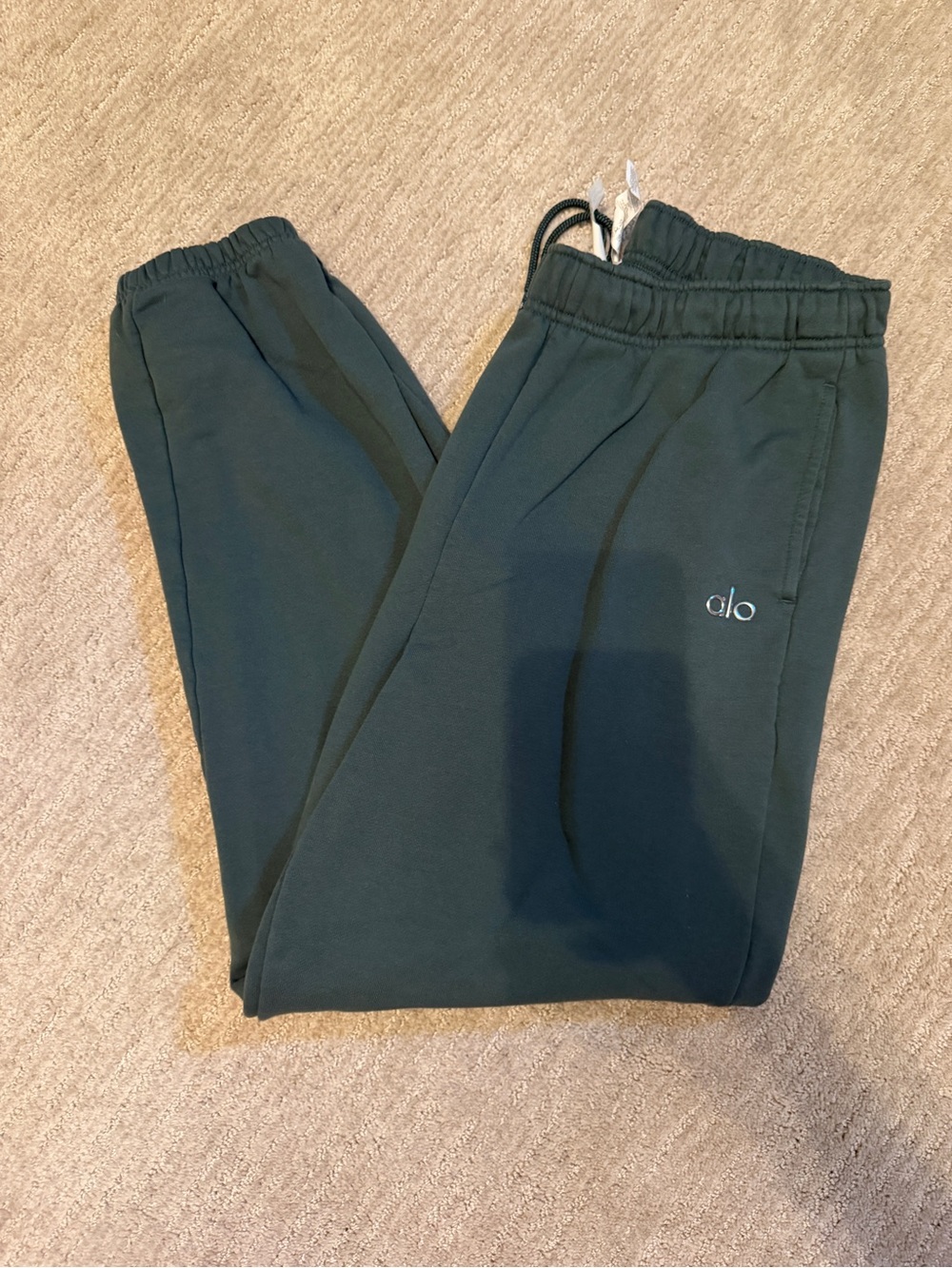 ALO Yoga Women’s Clover Green Jogger Sweatpants